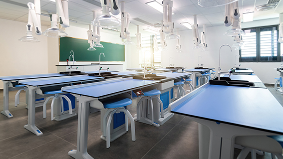 Unterrichtsraum Labor